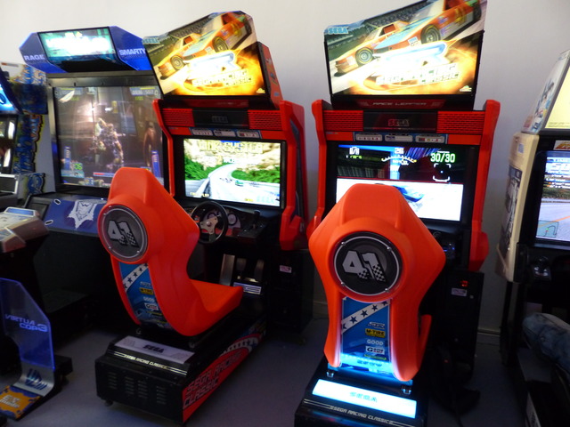 Arcade Vintage Museum - Sega Racing Classics Twin